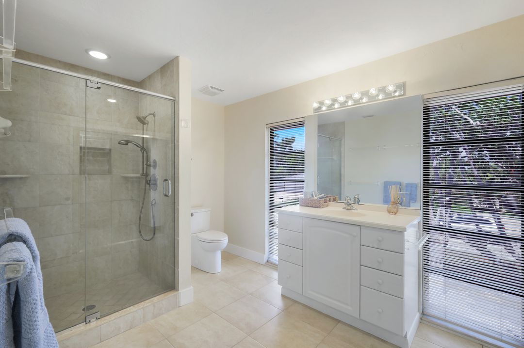 1043 Blue Heron Dr, Sanibel, FL 33957