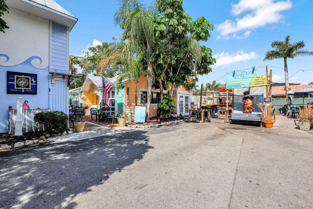 160 Palm St #208, Marco Island, FL 34145