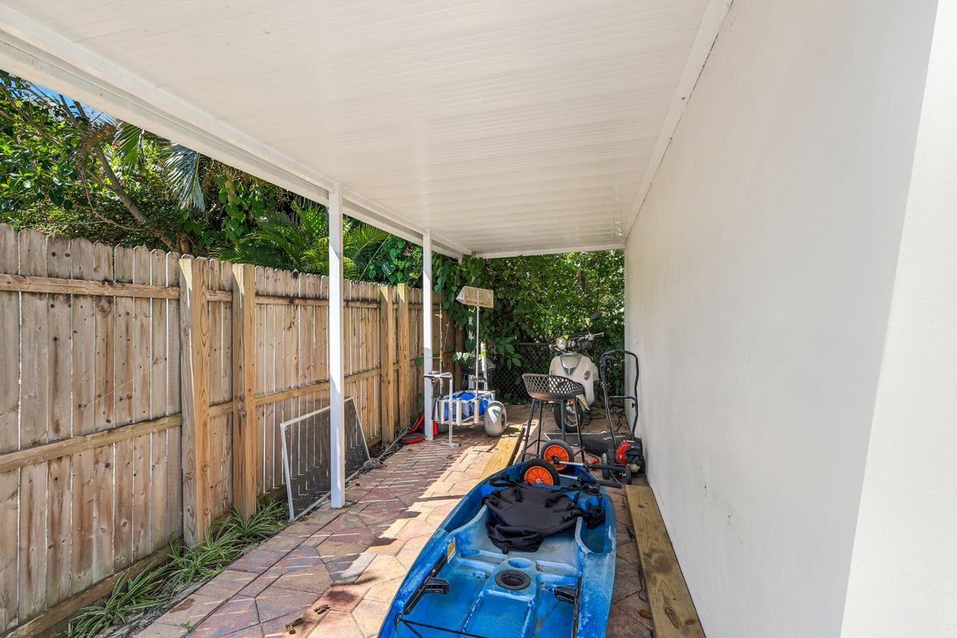 8327 Riviera Ave, Fort Myers, FL 33919
