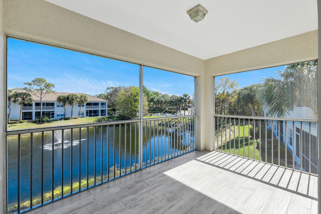 6812 Satinleaf Rd S #204, Naples, FL 34109