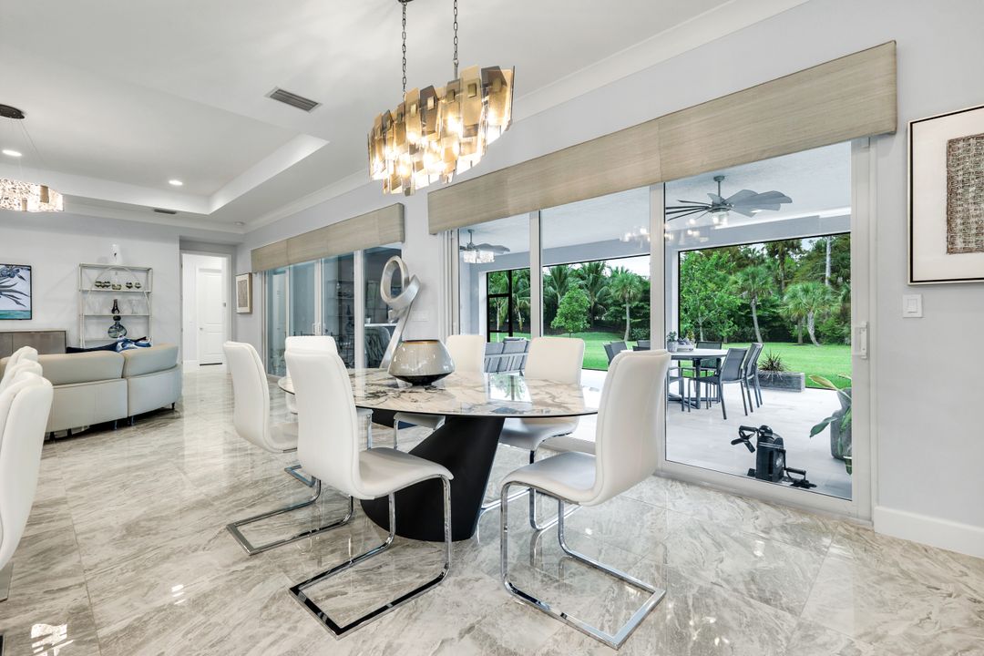 12033 Azalea Wy, Naples, FL 34120