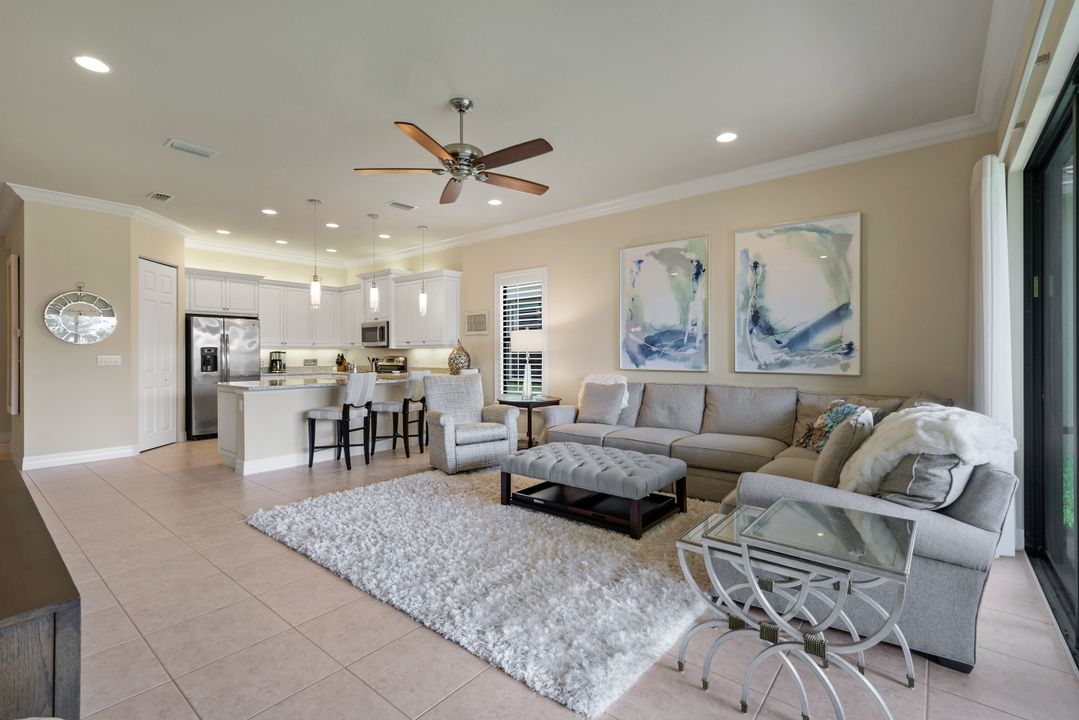 13556 Coronado Dr, Naples, FL 34109