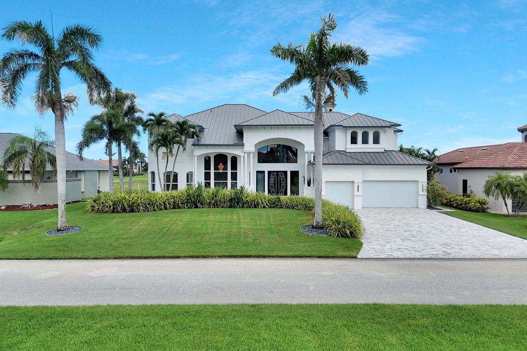 11929 Princess Grace Ct, Cape Coral, FL 33991