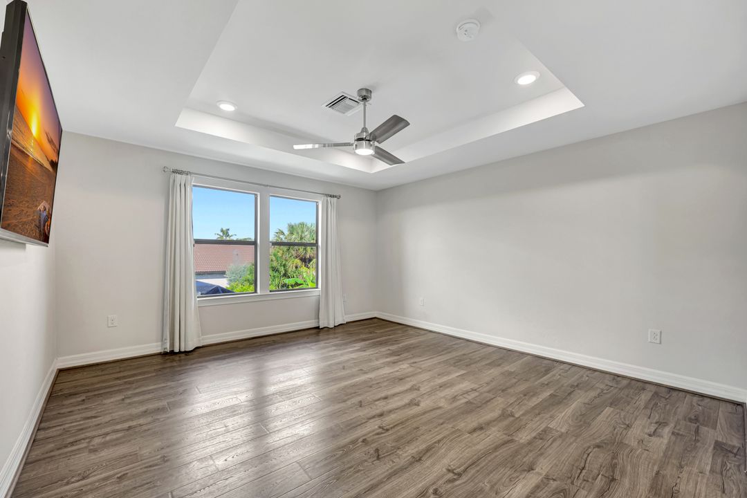 7265 Wilton Dr N, Naples, FL 34109