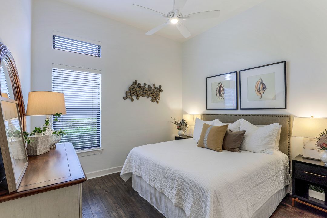 8828 Savona Ct, Naples, FL 34119