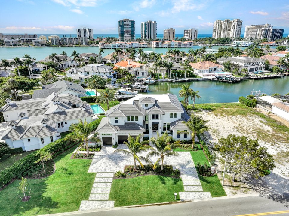 3637 Crayton Rd, Naples, FL 34103