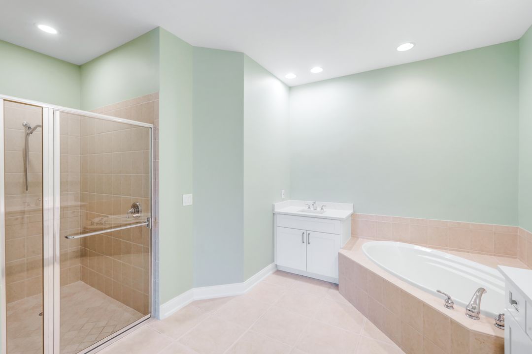 18530 Sandalwood Pointe #102, Fort Myers, FL 33908