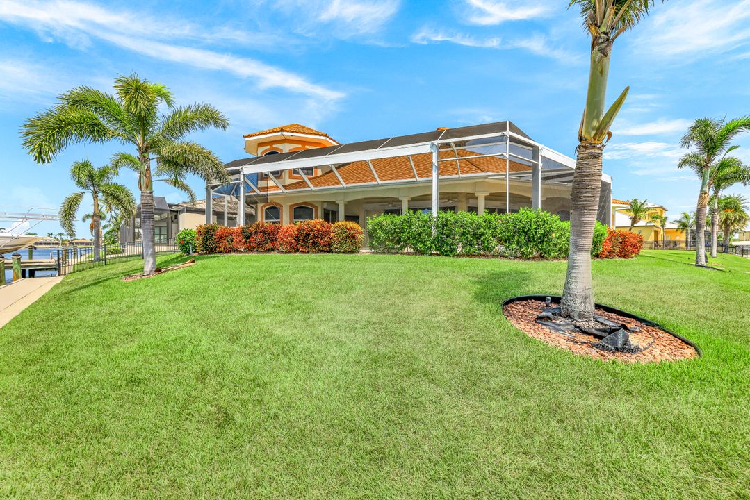 5231 SW 5th Pl, Cape Coral, FL 33914