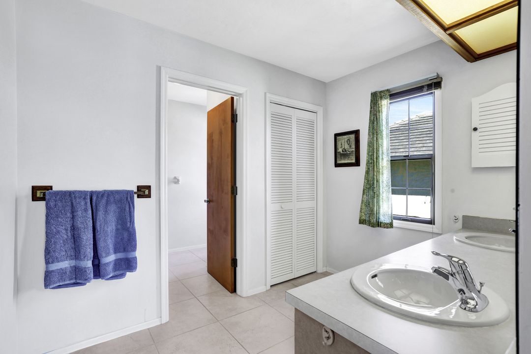 421 Cottage Ct, Marco Island, FL 34145