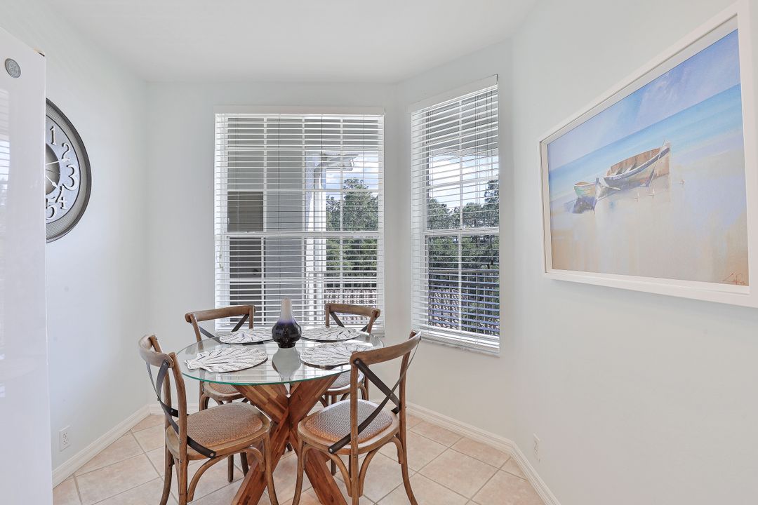 8223 Parkstone Pl #306, Naples, FL 34120
