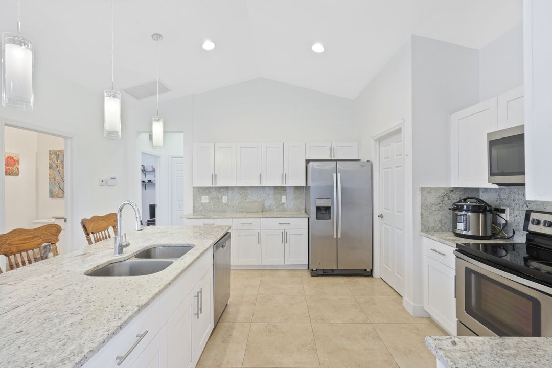 3606 14th St SW, Lehigh Acres, FL 33976