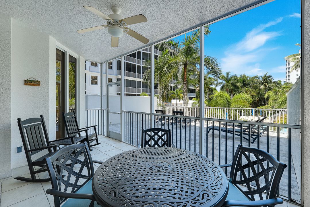 460 Launch Cir #202, Naples, FL 34108