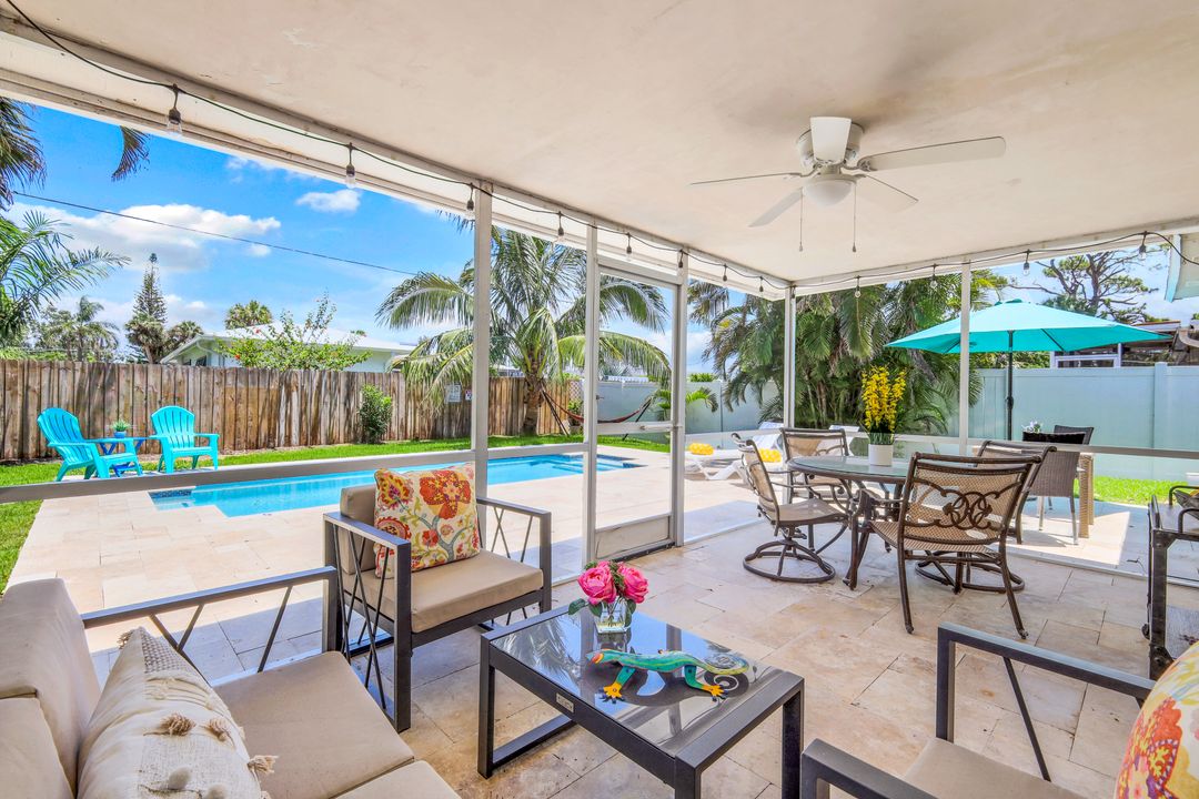 517 94th Ave N, Naples, FL 34108