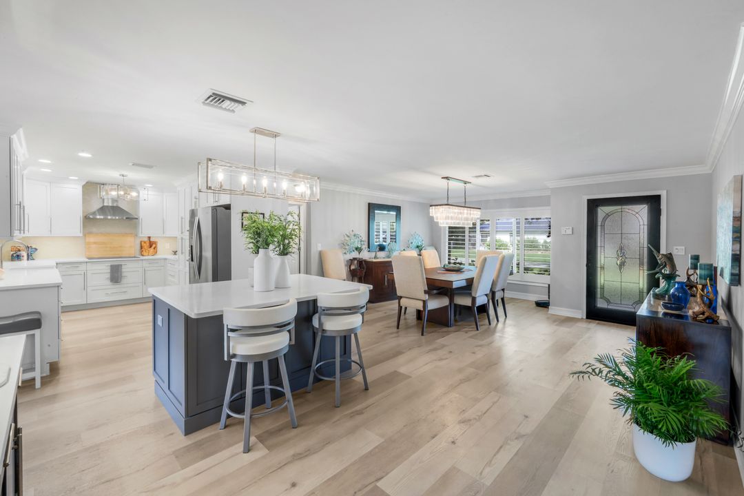 27984 Carl Cir, Bonita Springs, FL 34135