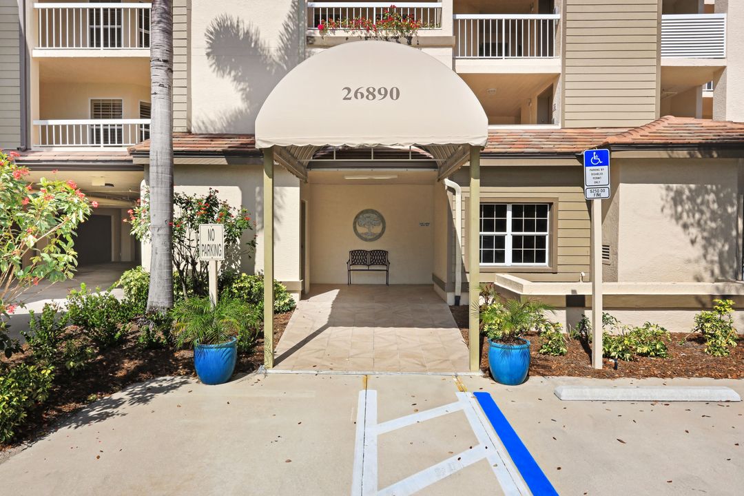 26890 Wedgewood Dr #303, Bonita Springs, FL 34134