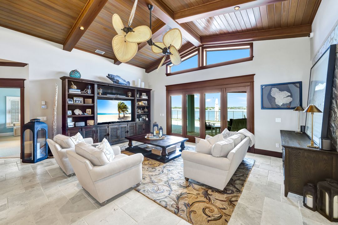 1431 Quintara Ct, Marco Island, FL 34145