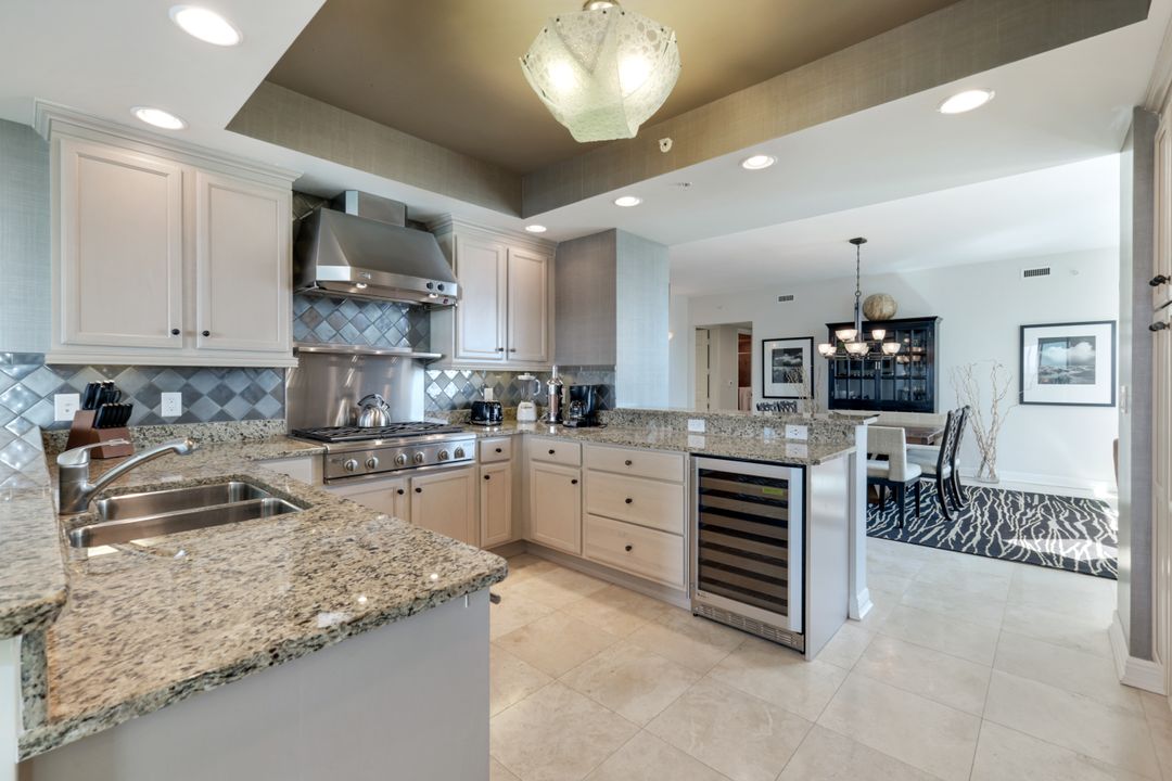 275 Indies Way #1001, Naples, FL 34110