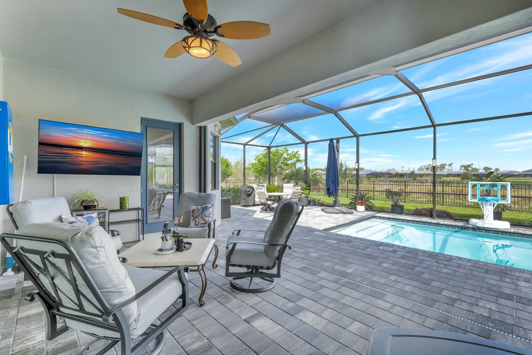 11693 Canopy Loop, Fort Myers, FL 33913