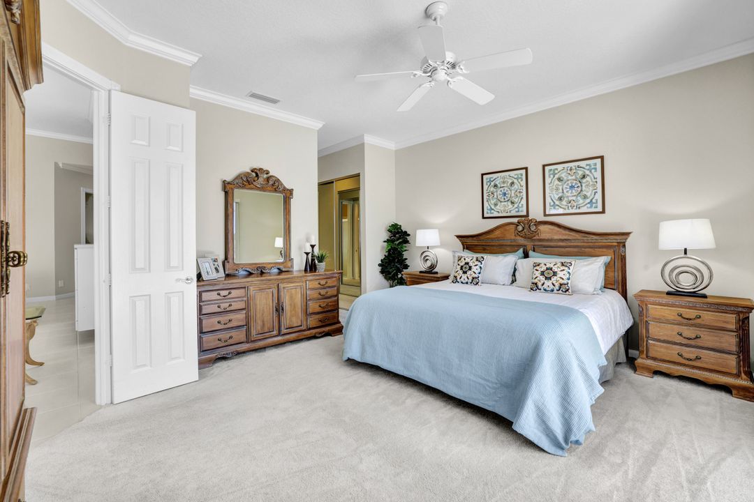 3713 Whidbey Way, Naples, FL 34119