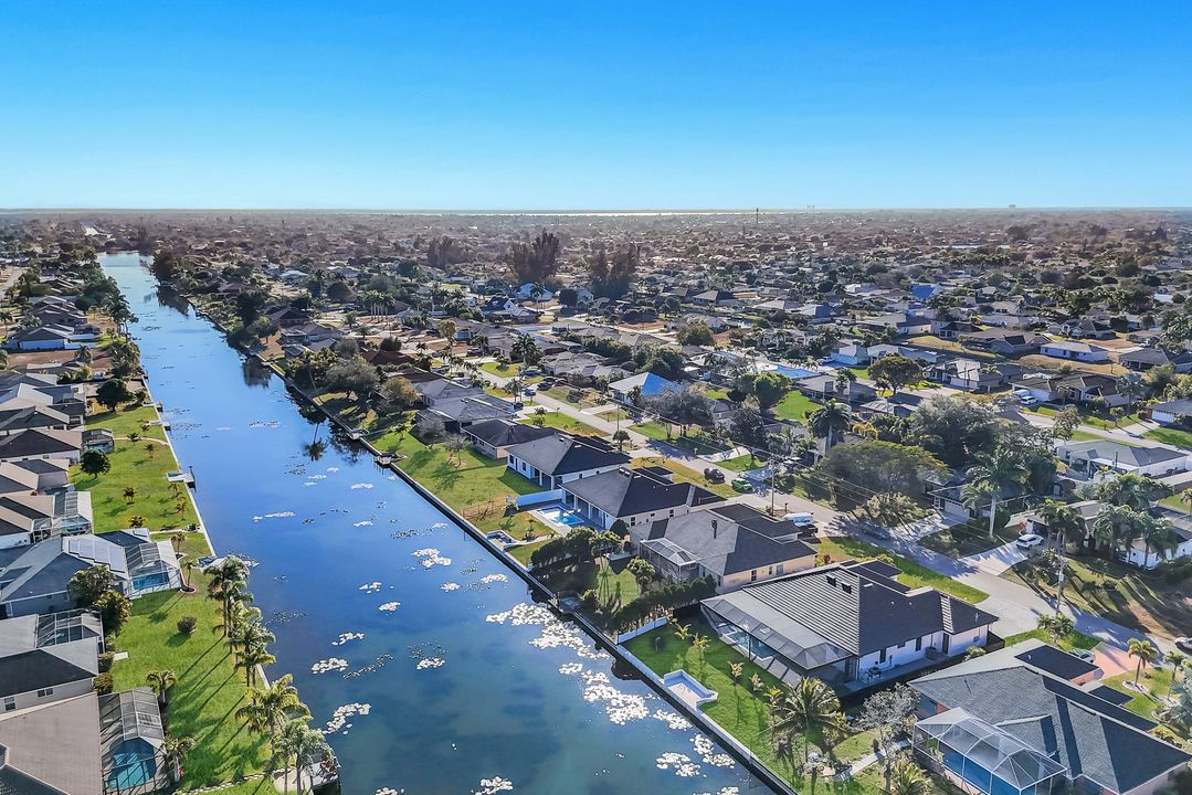 141 SE 21st St, Cape Coral, FL 33990