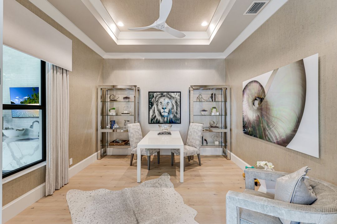 760 Park Shore Dr, Naples, FL 34103