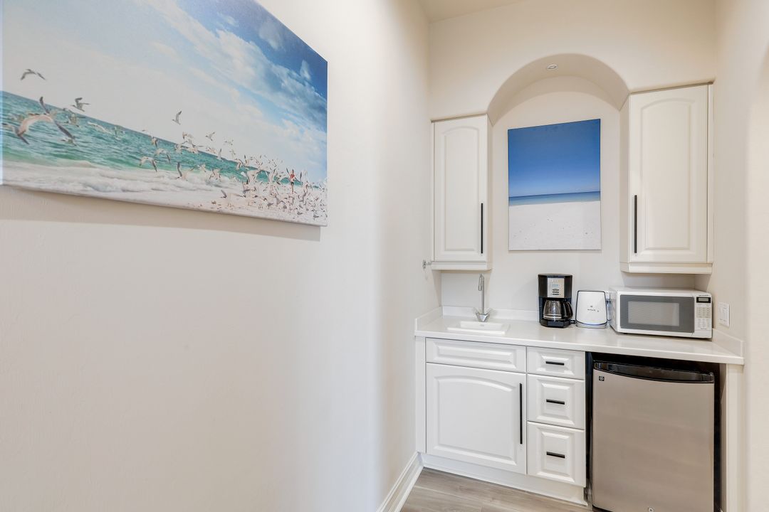 458 Spinnaker Dr, Marco Island, FL 34145