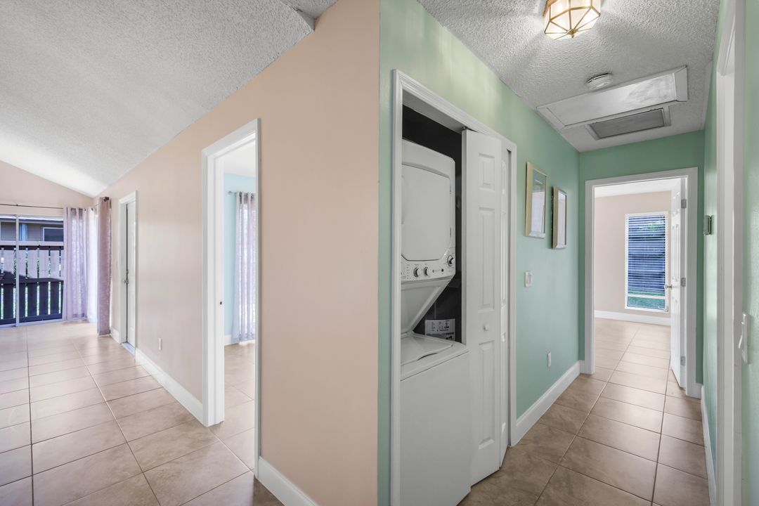 6346 Royal Woods Dr, Fort Myers, FL 33908