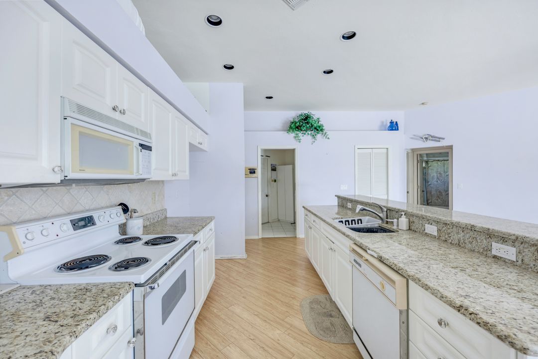24949 Bay Cedar Dr, Bonita Springs, FL 34134