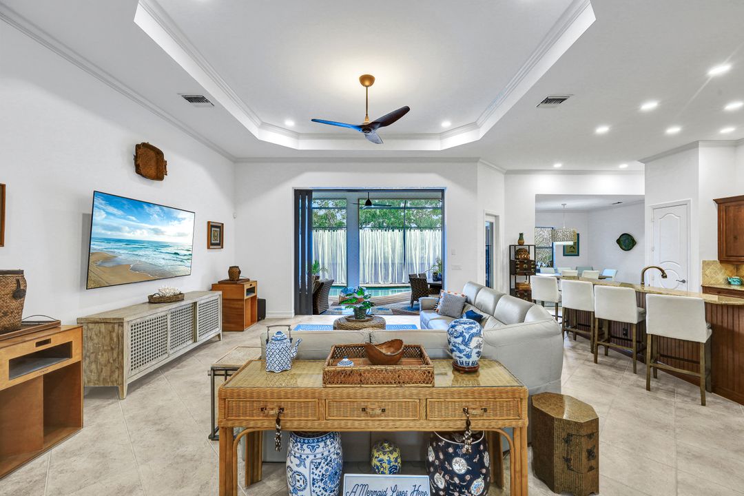 350 Gumbo Limbo Ln, Marco Island, FL 34145