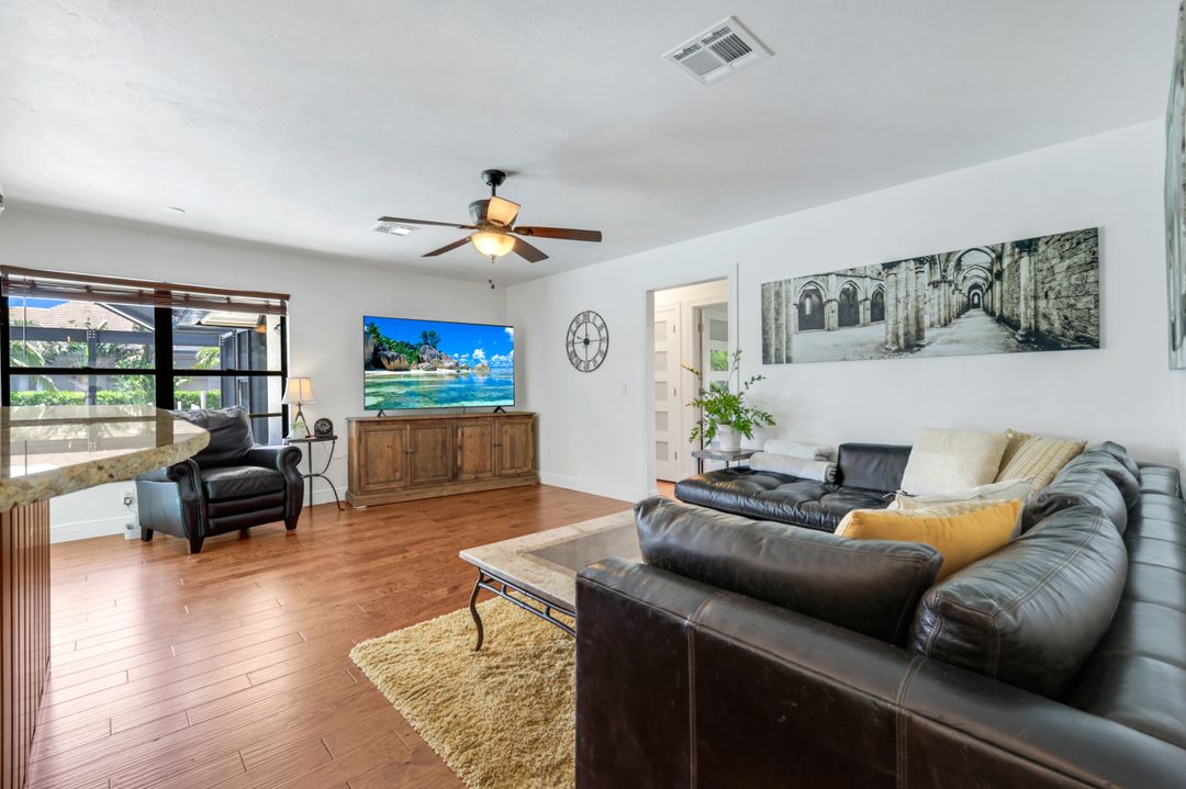 284 Polynesia Ct, Marco Island, FL 34145