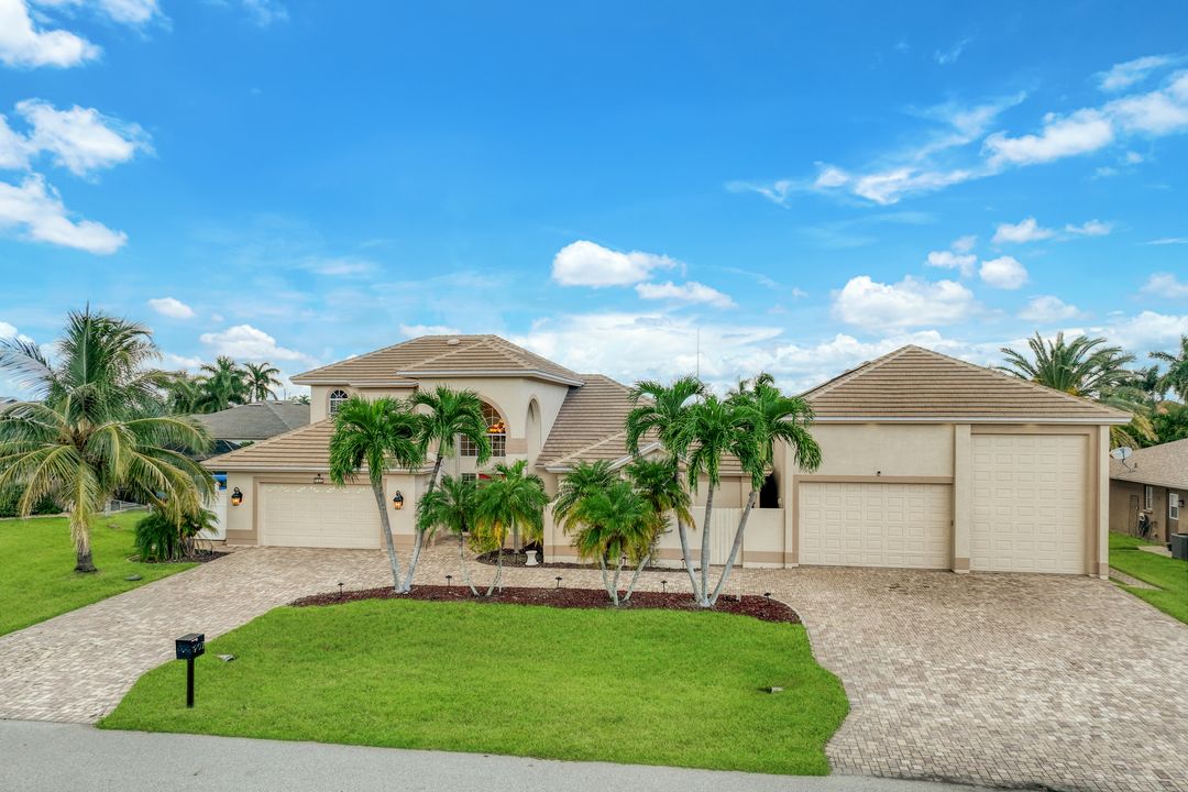 907 SW 51st Terrace, Cape Coral, FL 33914