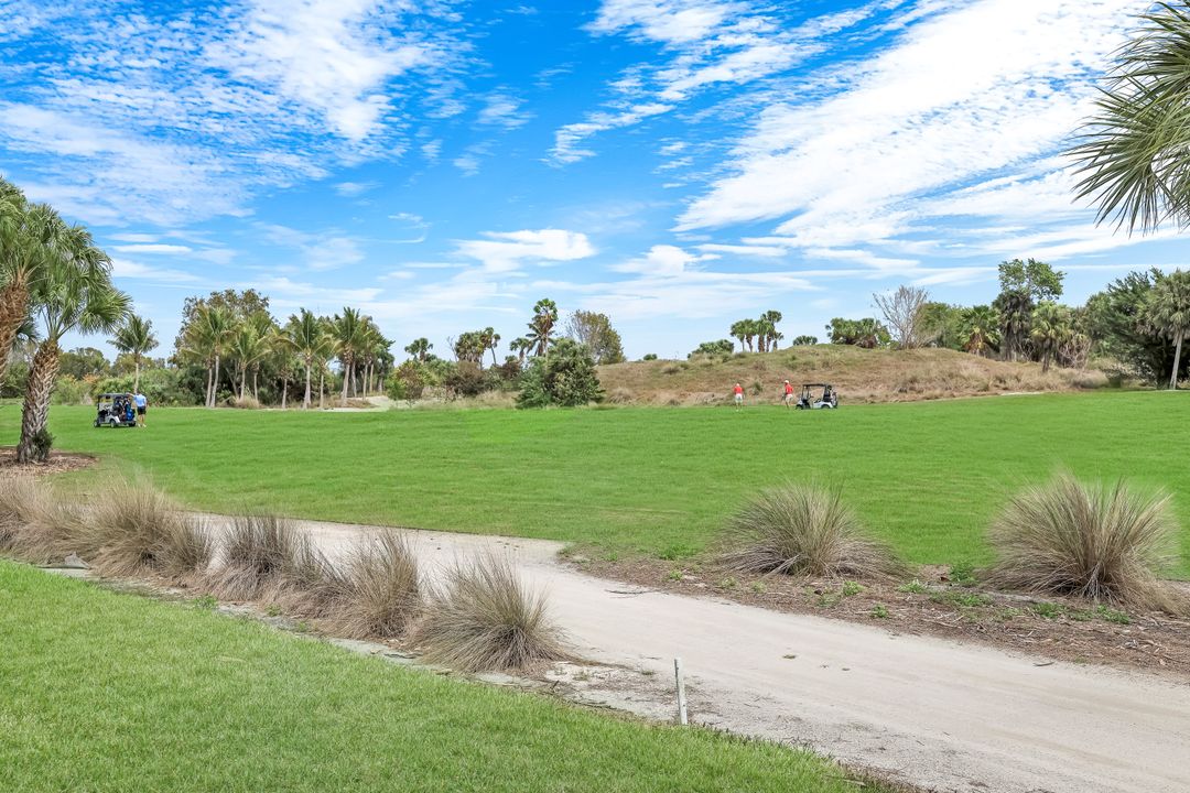 1542 Mainsail Dr #52D-4, Naples, FL 34114