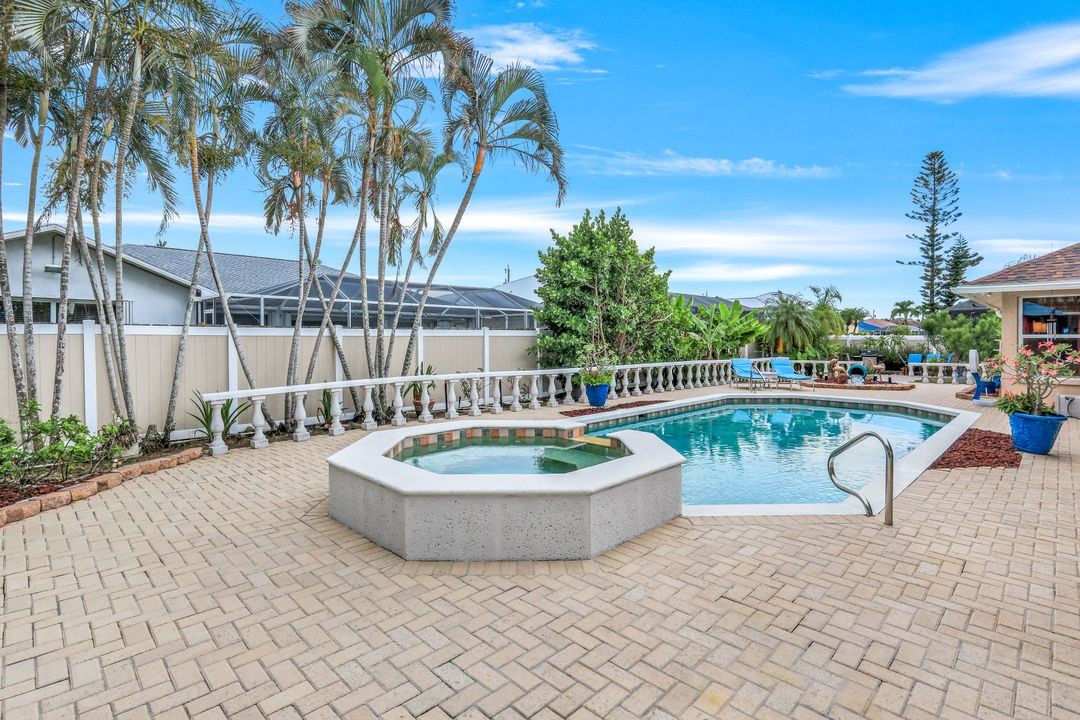 2310 SW 53rd St, Cape Coral, FL 33914