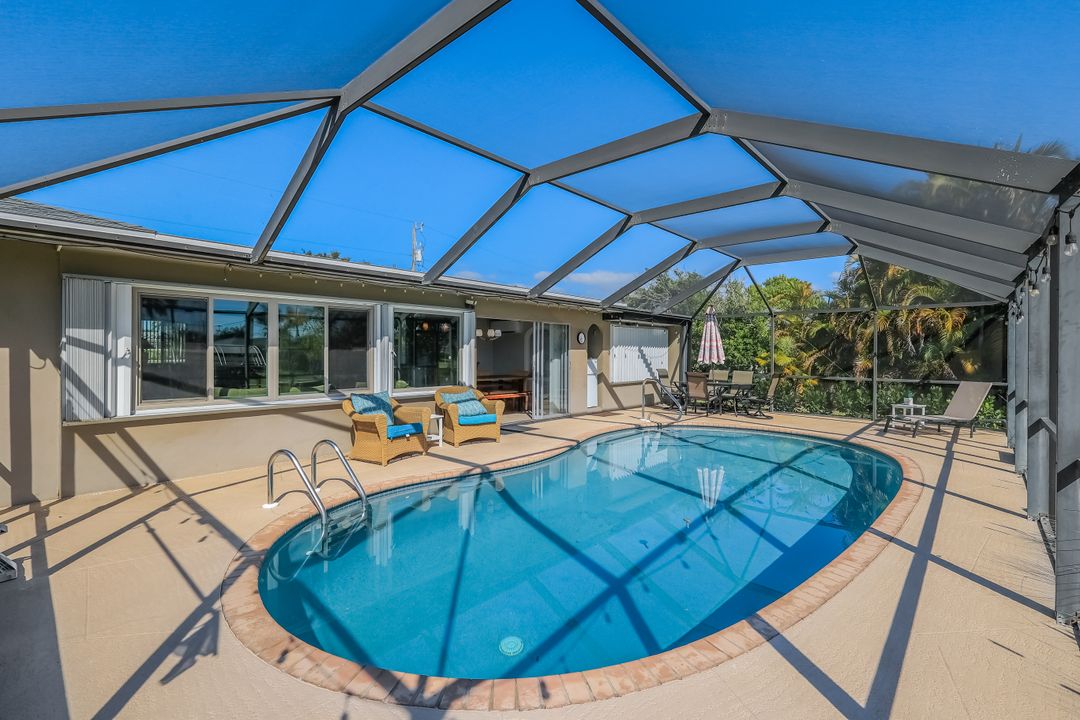 4305 SE 1st Ave, Cape Coral, FL 33904