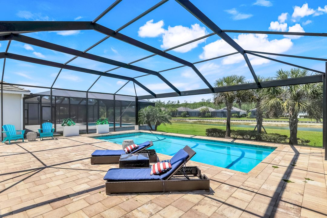 15242 Blue Bay Cir, Miromar Lakes, FL 33913