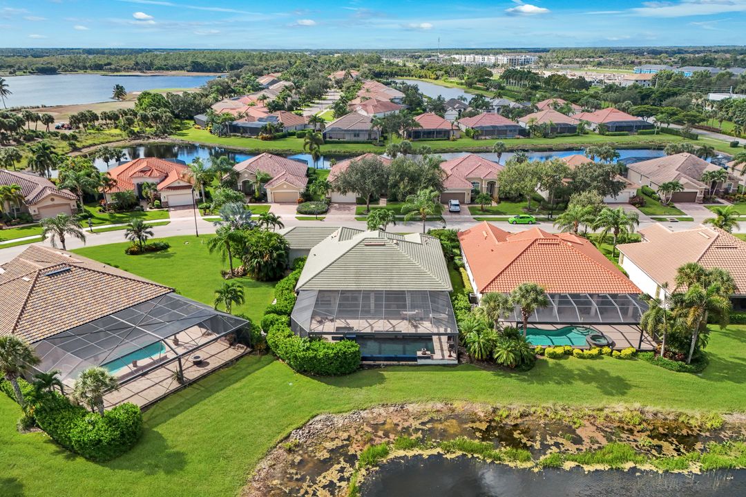 9684 Cobalt Cove Cir, Naples, FL 34120