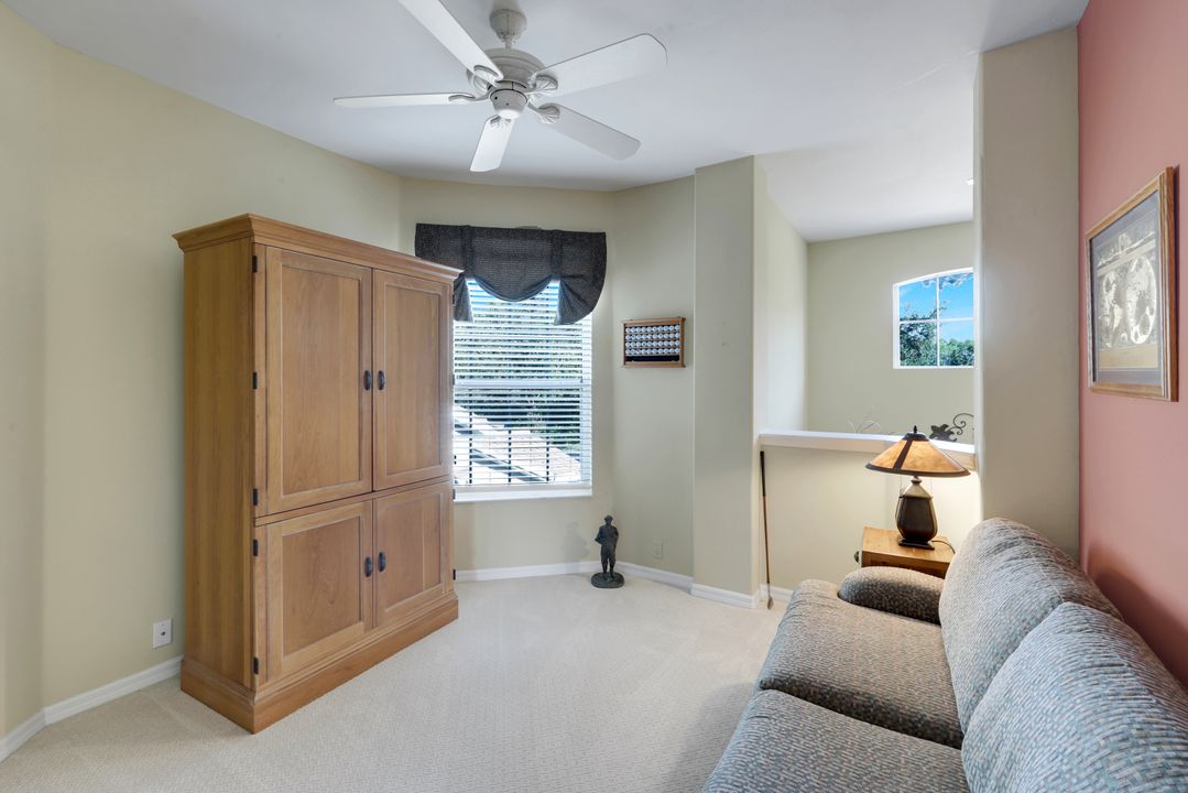 8470 Danbury Blvd #201, Naples, FL 34120