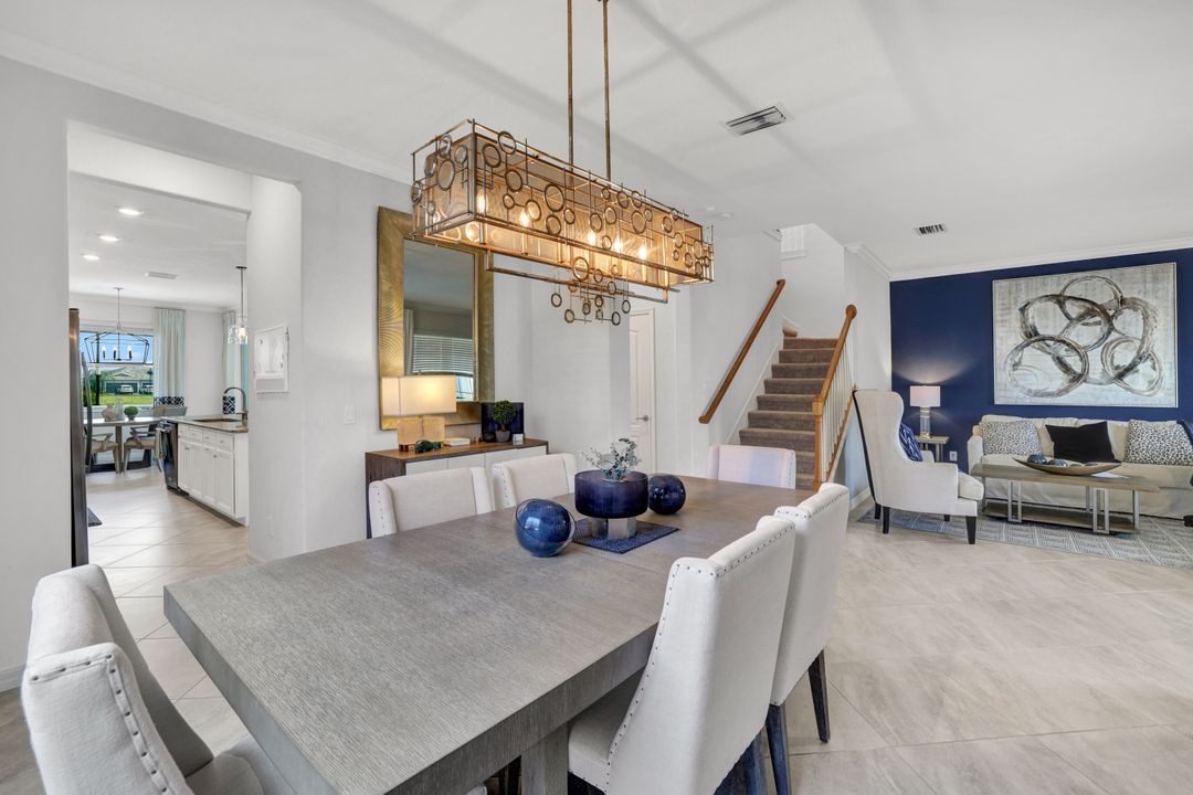 2369 Tangerine Ln, Naples, FL 34120