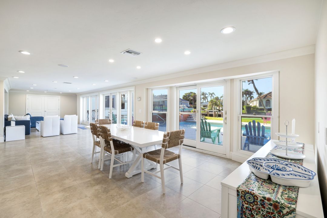 350 Bowline Bend, Naples, FL 34103