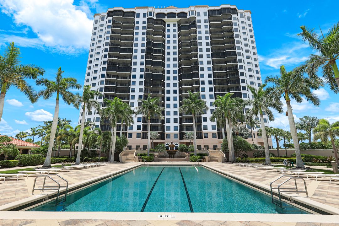1060 Borghese Ln #902, Naples, FL 34114