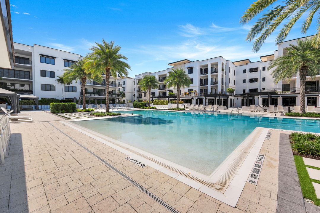 1125 Central Ave #571, Naples, FL 34102