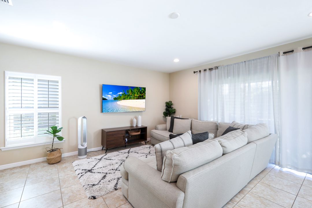 3844 Tilbor Circle, Fort Myers, FL 33916