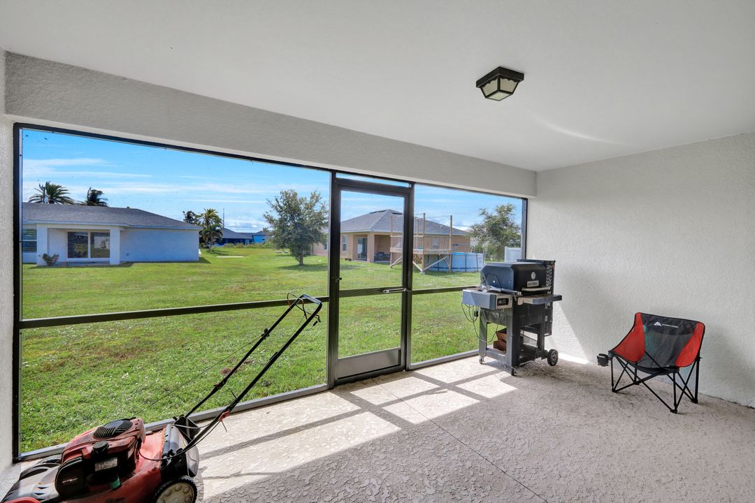 216 NW 9th Terrace, Cape Coral, FL 33993
