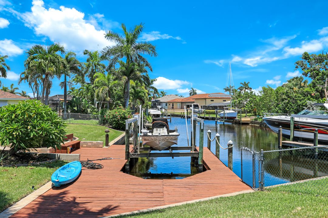 5237 Del Prado Blvd S, Cape Coral, FL 33904