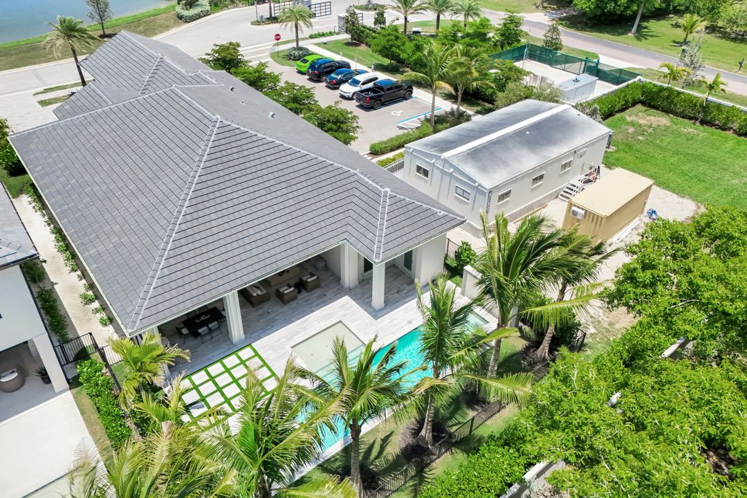 6630 Palisades Ave, Naples, FL 34109
