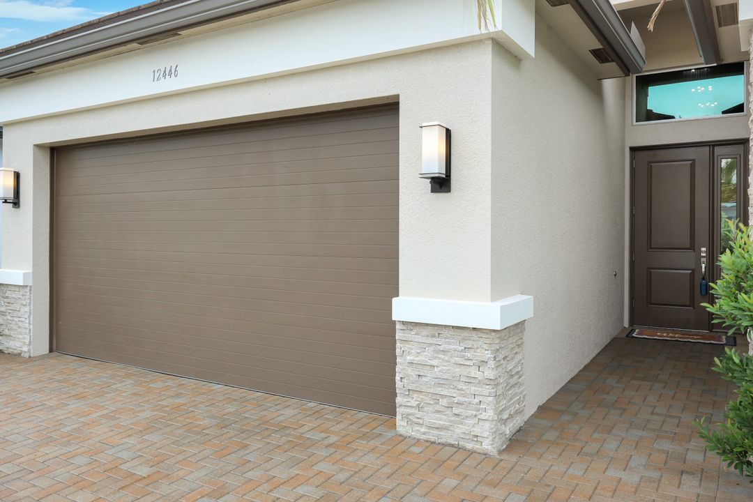 12446 Dahlia Ct, Naples, FL 34120
