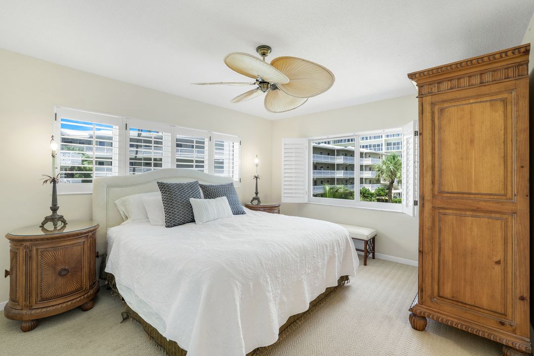 1851 Gulf Shore Blvd N #15, Naples, FL 34102
