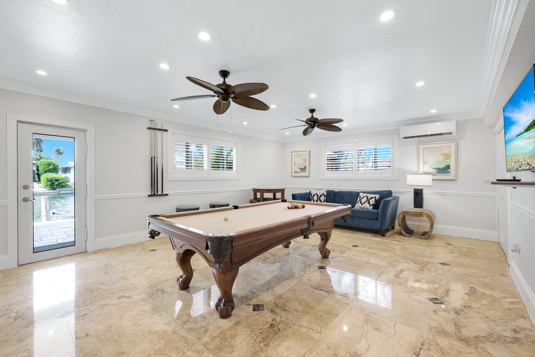 544 Seagrape Dr, Marco Island, FL 34145