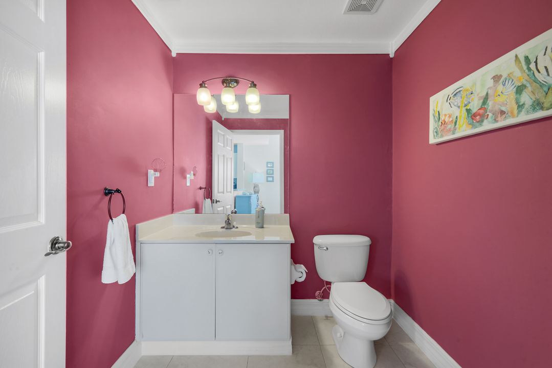 4500 Botanical Pl Cir #107, Naples, FL 34112