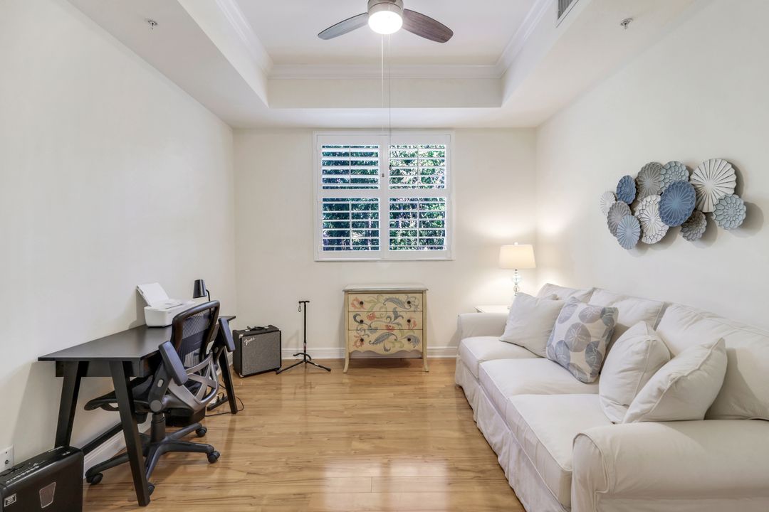 2365 Hidden Lake Dr #9, Naples, FL 34112